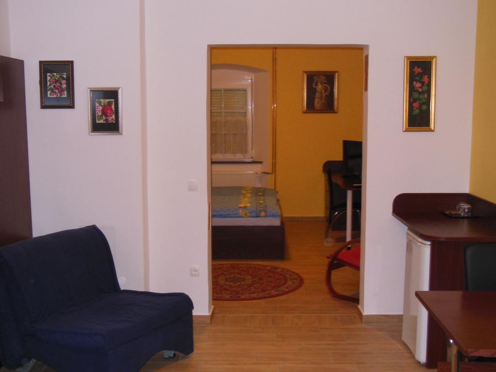 Hotel Pri Belokranjcu Novo Mesto Exteriér fotografie