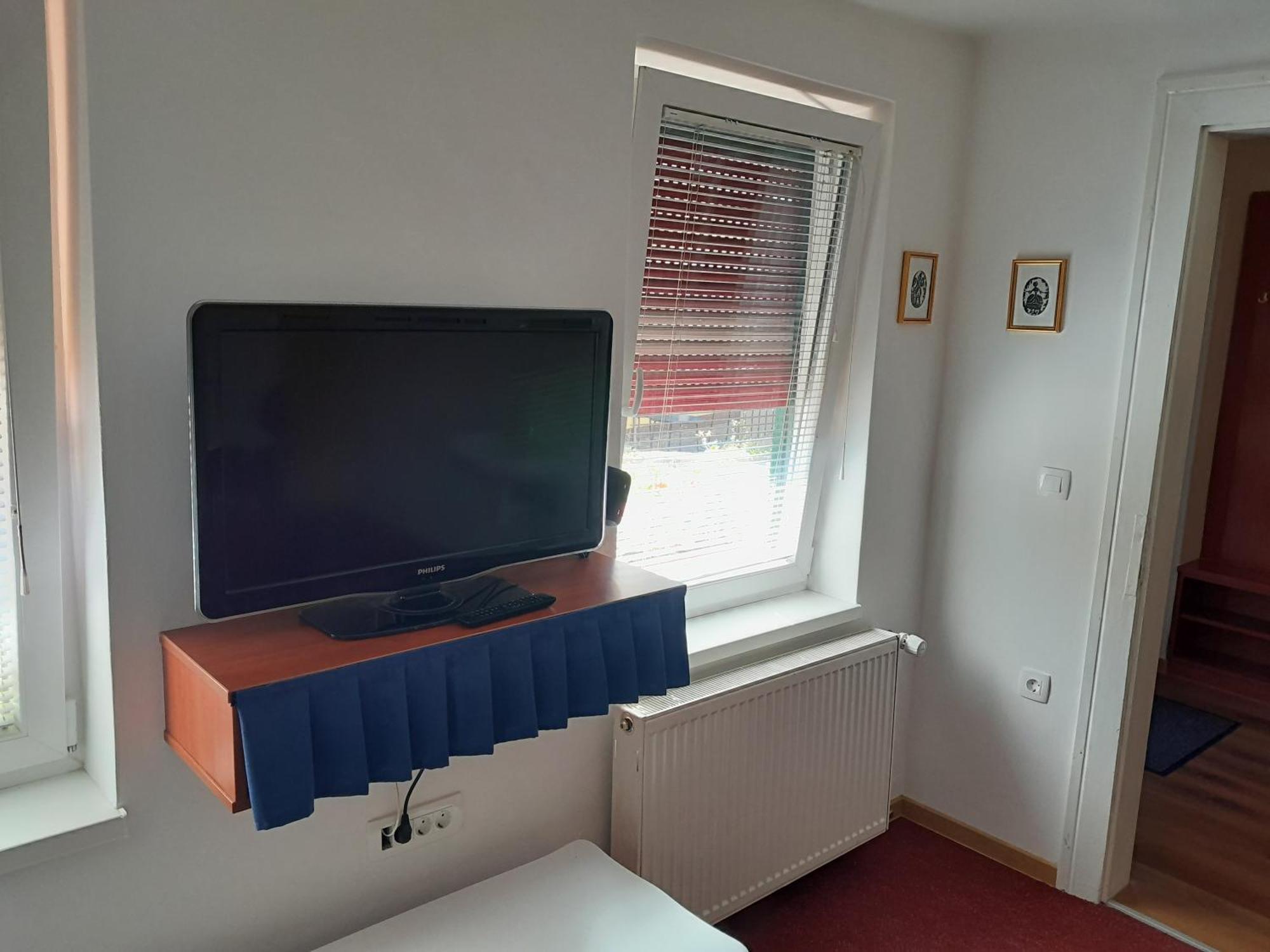 Hotel Pri Belokranjcu Novo Mesto Exteriér fotografie